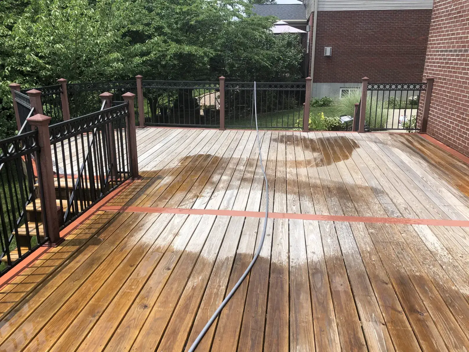 Before: deck B: washed, then red solid stain